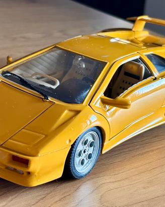 Bburago Lamborghini Diablo 1990  1:18