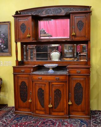 Credenza doppio corpo del XX secolo stile Liberty