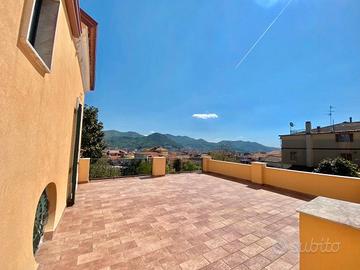 Appartamento con Terrazzo e Posto auto