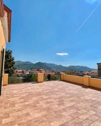 Appartamento con Terrazzo e Posto auto