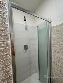 Porte doccia in vetro con Profili in Alluminio