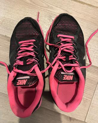 Scarpe da ginnastica NIKE taglia 36