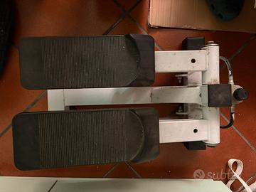 Step con sforzo regolabile