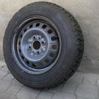 Pneumatico 155/70 SR13 completo di cerchio