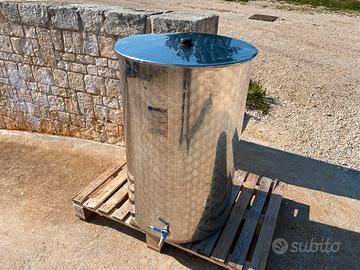 SERBATOIO IN ACCIAIO INOX 300 LT. PER ALIMENTI