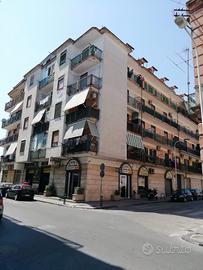 Quadrilocale Centrale e Luminoso con Garage