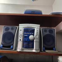 stereo Kenwood con 5 casse acustiche 