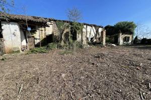 Rustico / Casale di 203 m² con 4 locali a Loria