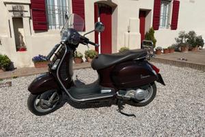 Piaggio Vespa 300 GTS - 2011