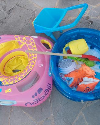 Salvagente mutandina con piscinetta e giochi spiag