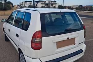 mitsubishi space star 1300