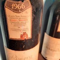 collezione di vini vecchi .