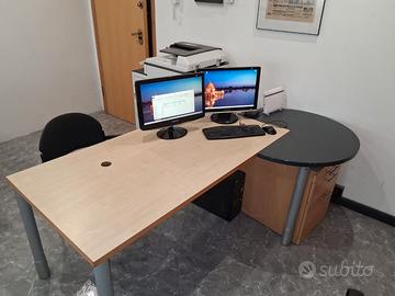 Scrivania ufficio