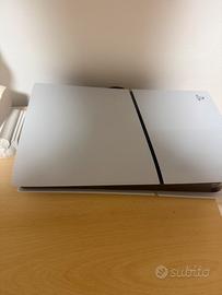 Ps5 digital 1 tb con joypad Prezzo trattabile