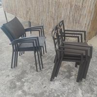 Tavolo e sedie da esterno