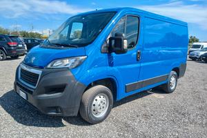 Peugeot Boxer 330 2.2 BlueHDi 120 S&S PC-TN Furgon