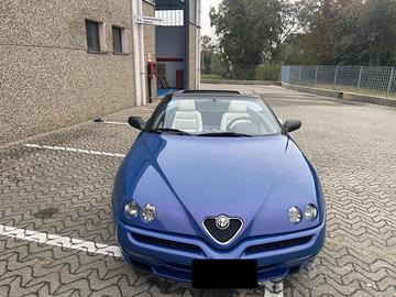 Alfa Romeo GTV 3000 spider