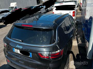 Jeep Compass 1.3 Elettrica/Benzina 4X4 Plug-in.