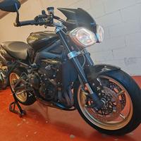 Street Triple R 2012
