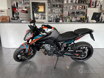 KTM 890 Duke - 2021