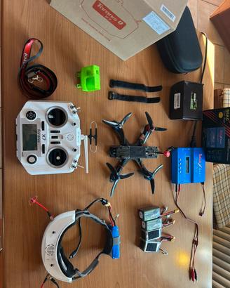 KIT COMPLETO DRONE FPV 5 PRONTO AL VOLO