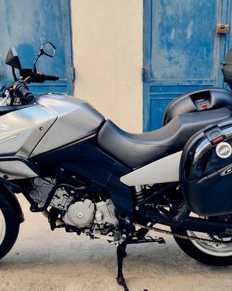 Suzuki v strom 650
