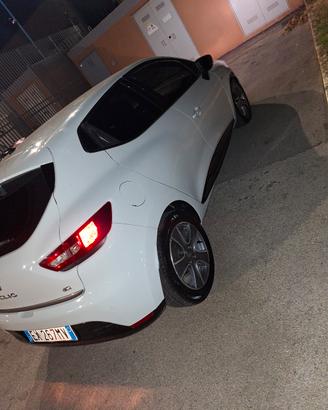Renault  clio