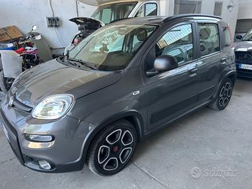Fiat Panda 1.0 FireFly S&S Hybrid City Cross