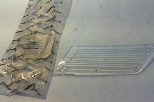 TRASPARENTE FRECCIA POSTERIORE ZIP PIAGGIO 581315 