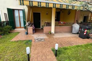 Oppeano centro: trilocale con giardino