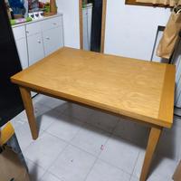 Tavolo in legno rovere