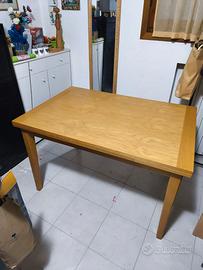 Tavolo in legno rovere