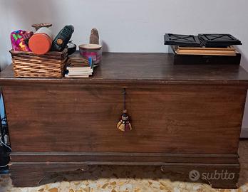Cassapanca antica in legno