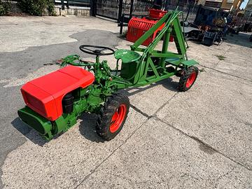 T45 TRATTORINO GOLDONI 4×4 CON GRU IDRAULICO