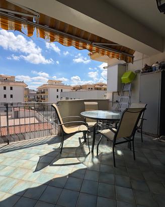 Palermo 3 piano 145 Mq più cantina e terrazza