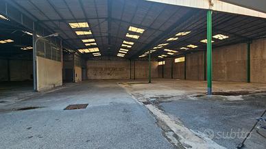 Bagheria Capannone con uffici/magazzini/fabbricato