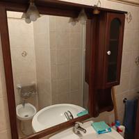 Specchiera bagno in legno con anta e ripiani