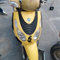 Piaggio Carnaby 