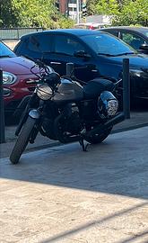 Moto Guzzi V7 IV Stone Icon 850 2023