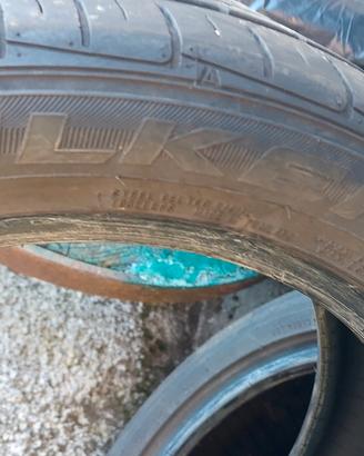 Gomme falken azenis 215/50 r18 92w