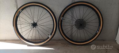 DT swiss g1800 gravel