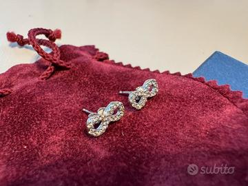 Orecchini infinito in argento 925