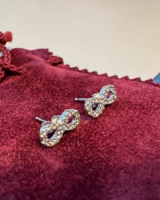 Orecchini infinito in argento 925
