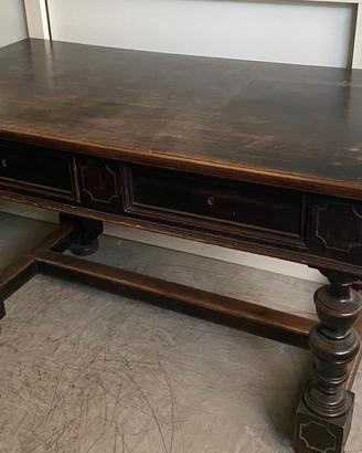 Tavolo in legno 
