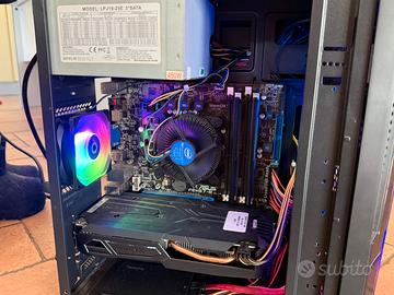 Case con windos 10, 4gb ram, gtx 1050