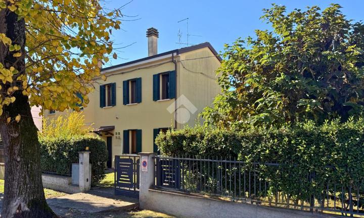 PORZIONE DI BIFAMILIARE A ARGENTA