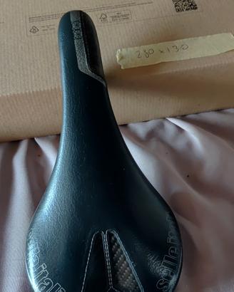 Sella SLR Carbon
