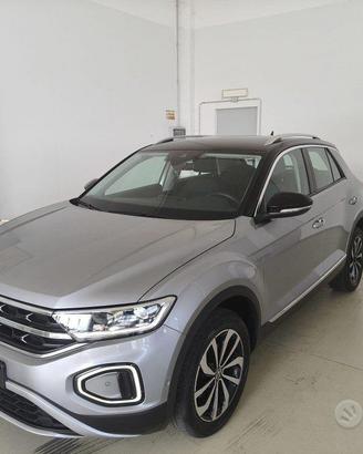 VOLKSWAGEN T-Roc 1.5 TURBO BENZINA AUTOMATICO St