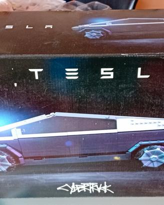 Tesla Mattel cybertruck