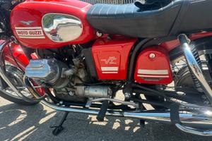 Moto guzzi v7  700 creola 1977